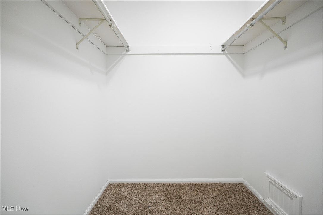 Artesian Lake Estate - Residential