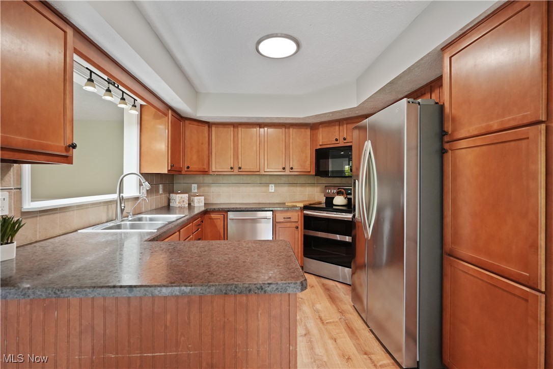 Artesian Lake Estate - Residential