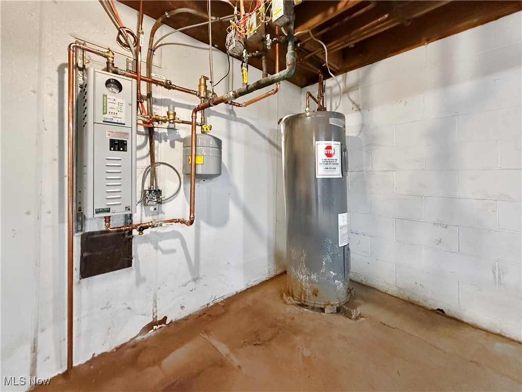 Artesian Lake Estate - Residential