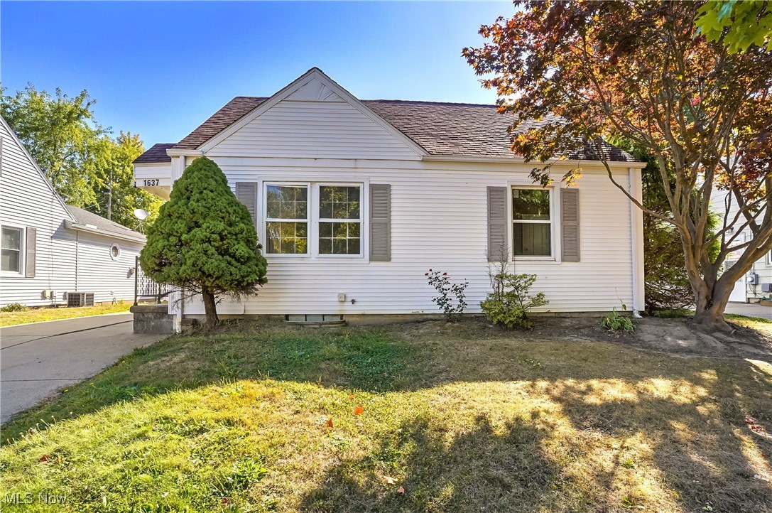 Cute, expanded Cape Cod with 4 bedrooms and 1-1/2 baths. The first floor has all white kitchen with small eating area in the corner, that leads to dining room that could be a family room, with wall of windows overlooking deck and backyard. Large living room with double front window letting in lots of natural light. Also on the first floor are two bedrooms, one with wall of built-in bookshelves and closet, could also be a nice office or game room. In addition to the two bedrooms on first floor, the full bathroom is also on the first floor with tub/shower combination. Upstairs is primary bedroom with ensuite half-bath with shelves and small walk-in closet. The other 2nd floor bedrooms also has some built-in shelves and drawers and ceiling fan. Full basement has been recently painted and has a room that could be a nice rec room plus a workshop/bench area. Outside is a large deck, detached 1-1/2 car garage, and large private backyard. Furnace 7 yr?, newer roof. Home Warranty included. Make your appointment today!!
**Seller is non-profit organization so property taxes are an estimate.**