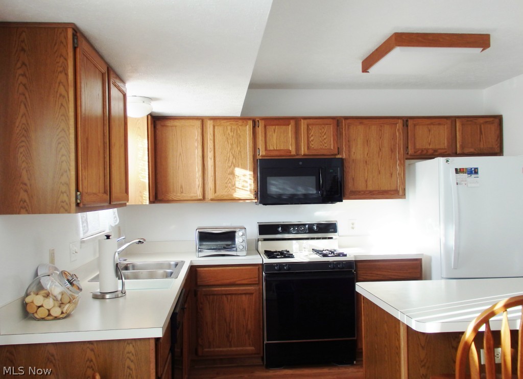 Smugglers Cove Condo - Residential