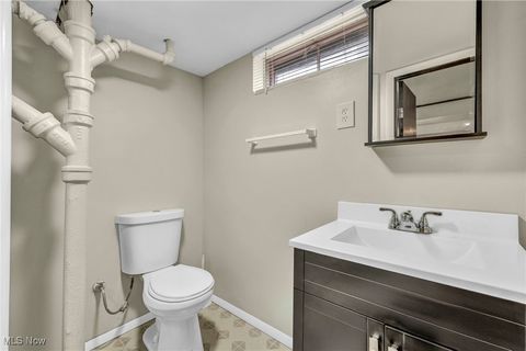 Tiny photo for 15512 Fernway Drive, Maple Heights, OH 44137 (MLS # 5178502)