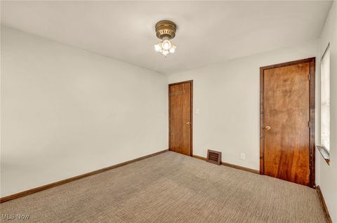 Tiny photo for 15512 Fernway Drive, Maple Heights, OH 44137 (MLS # 5178502)