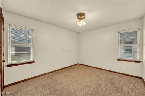 Tiny photo for 15512 Fernway Drive, Maple Heights, OH 44137 (MLS # 5178502)