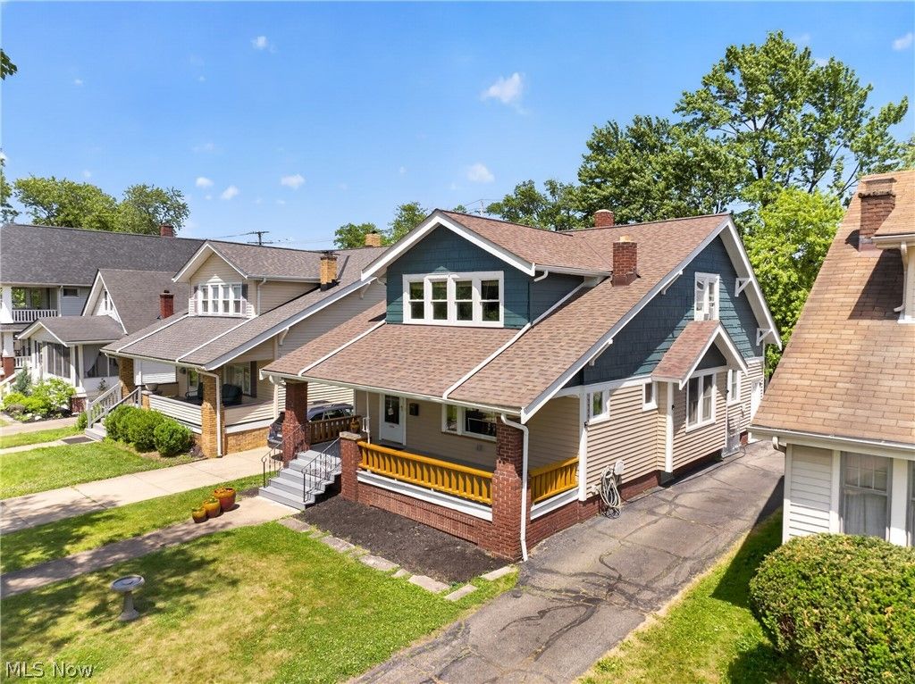 Photo of 2223 Carabel Avenue, Lakewood, OH 44107 (MLS # 5219681)