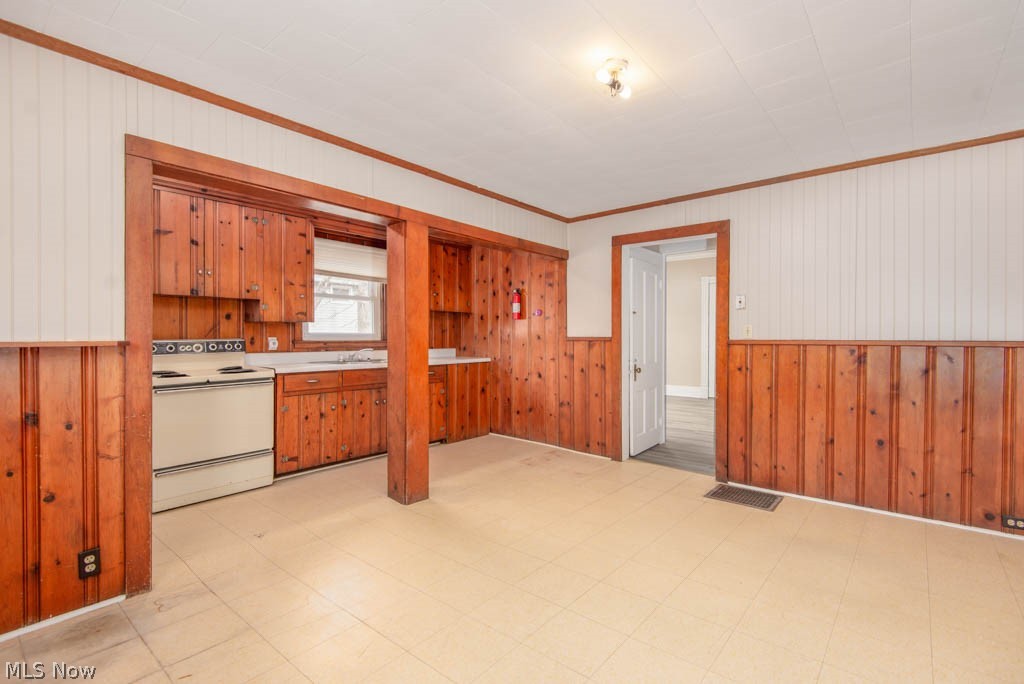 Rk - Residential Income