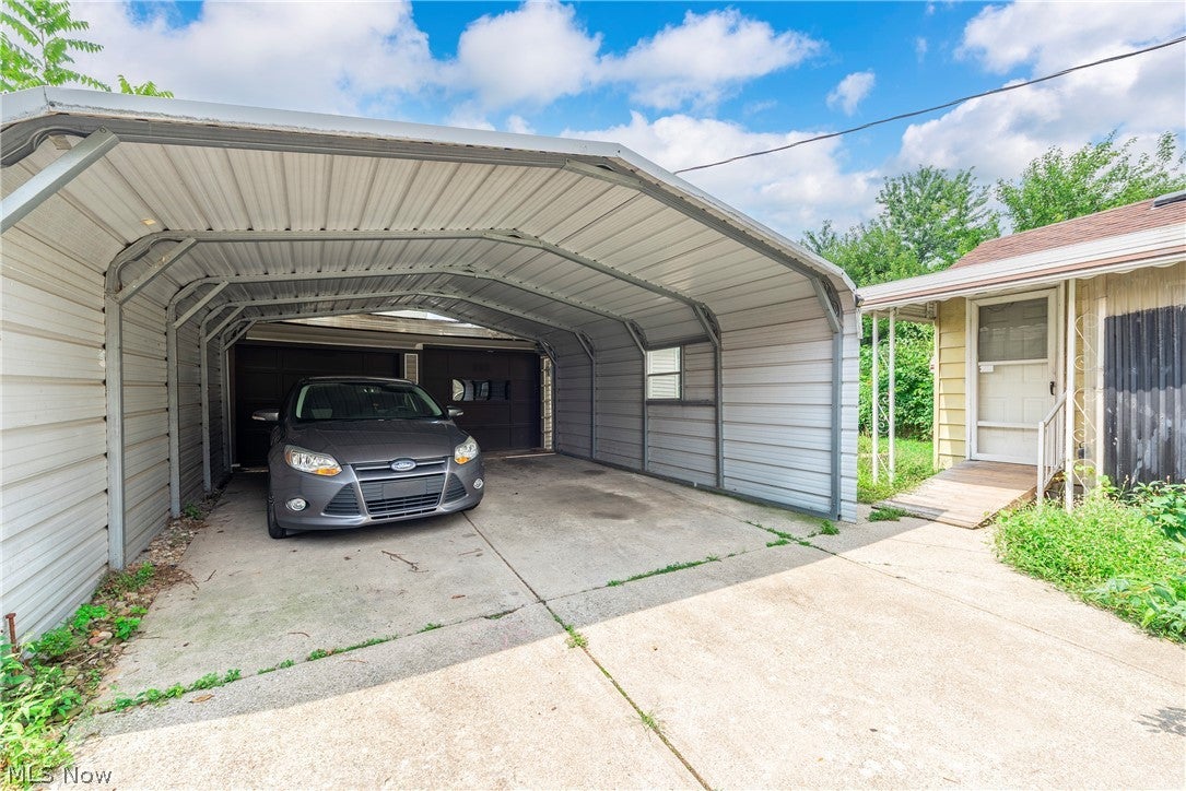 3810 Highland Road