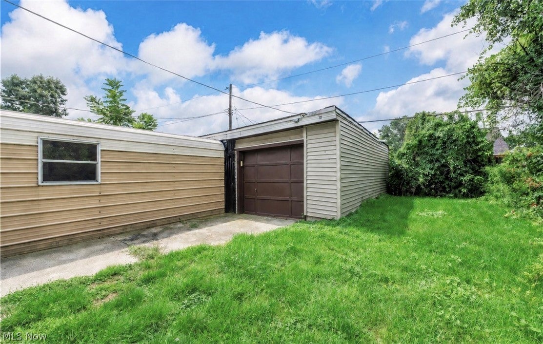 3810 Highland Road