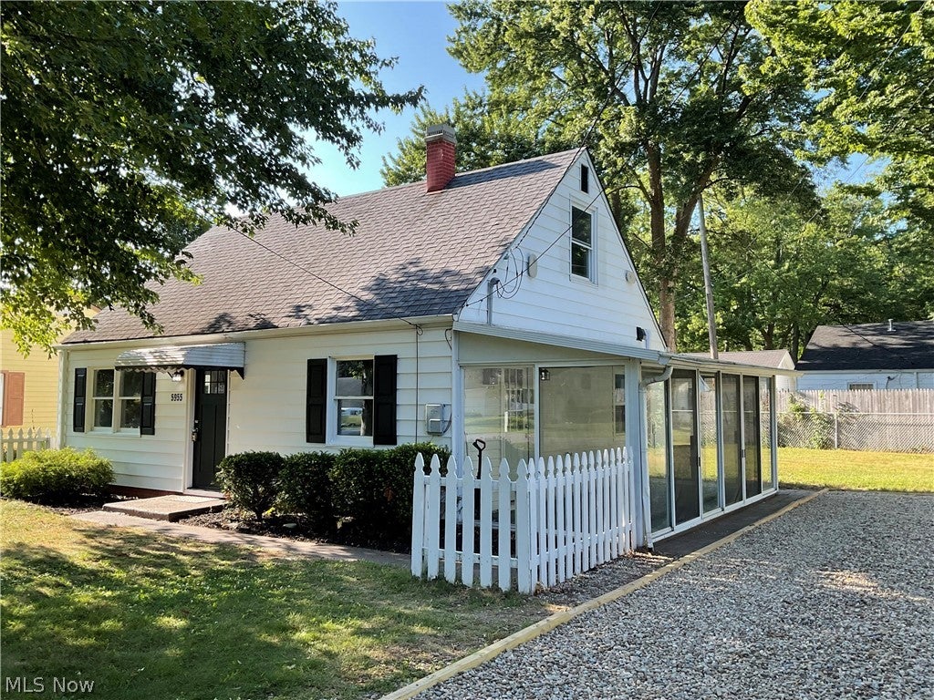 Photo of 5955 Chapel Road, Madison, OH 44057 (MLS # 5224518)