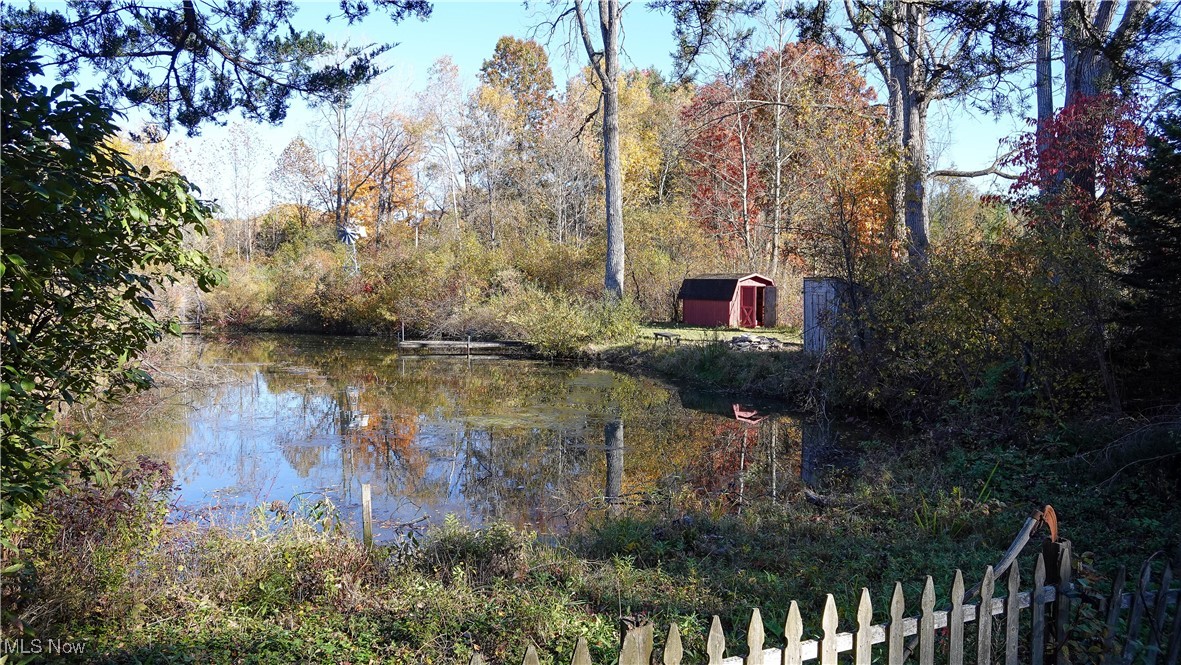 11479 Heath Road, Chesterland, Ohio image 4