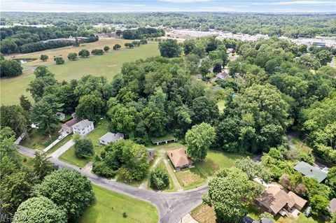 594/2996 Shook/Kemble Street Akron OH 44319