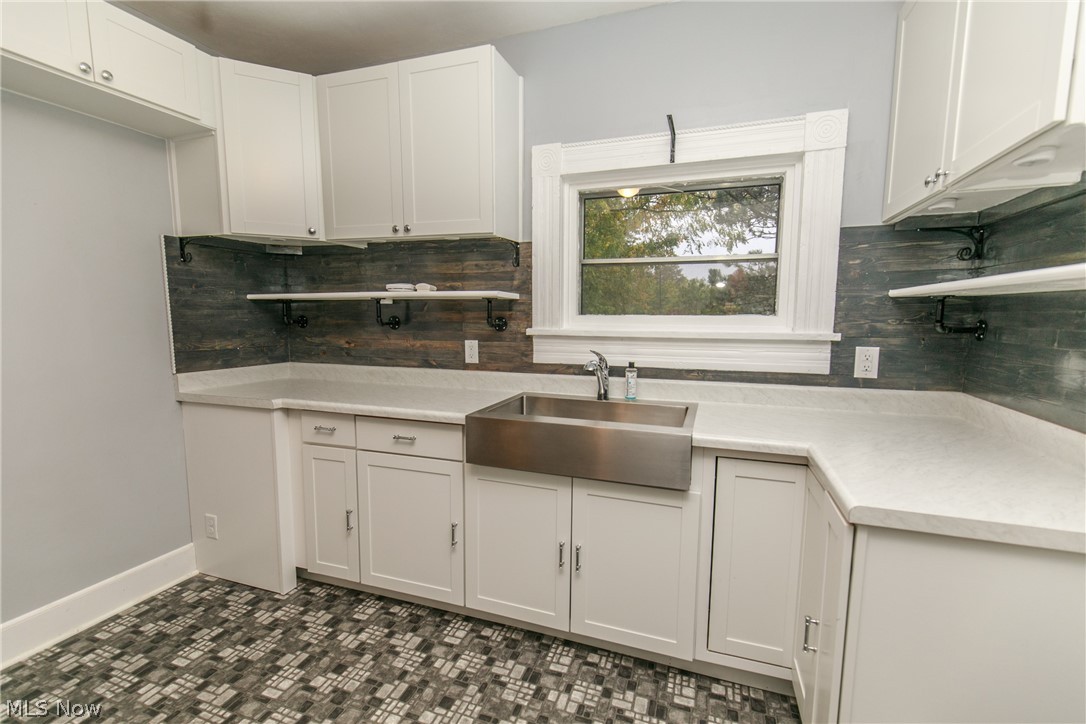 A G Frisbies City View - Residential