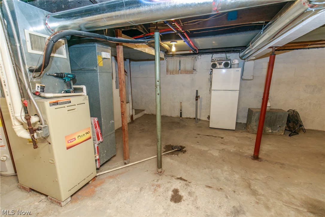 A G Frisbies City View - Residential