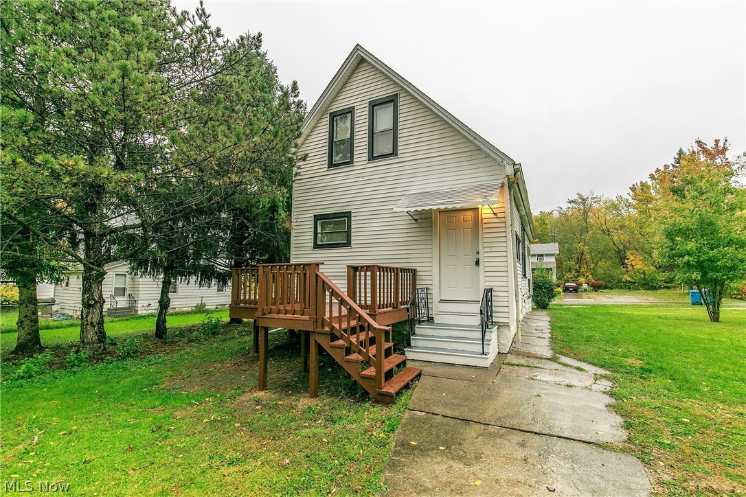 A G Frisbies City View - Residential