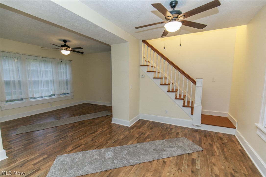 A G Frisbies City View - Residential