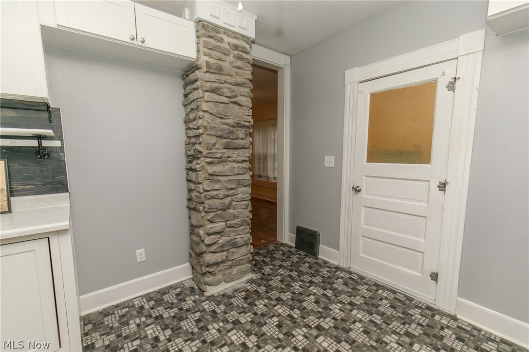 A G Frisbies City View - Residential