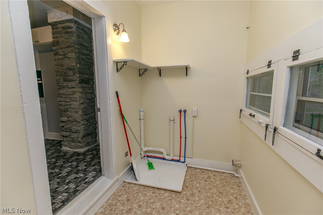 A G Frisbies City View - Residential