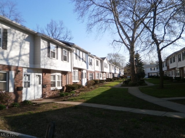 Westwood Twnhs Condo - Residential