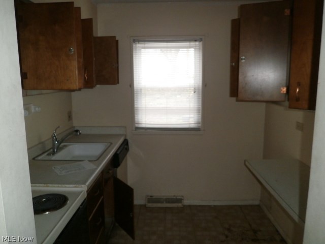 Westwood Twnhs Condo - Residential