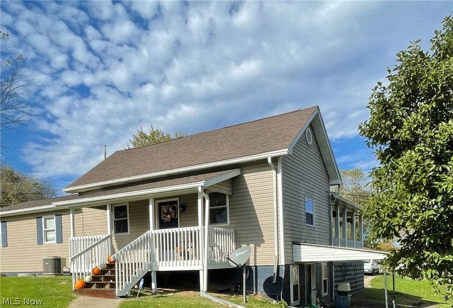 Adorable move in ready home in Franklin Local SD. This home features 2 bedrooms, 1 bath. Both bedrooms are very spacious and master bedroom has nice walk-in closet. This home has tons of updates including new roof, electrical, plumbing, AC, and hot water tank. The kitchen has been recently updated with soft close cabinets and granite counter tops. The main bathroom has been completely updated with beautiful double sinks, updated tile and fixtures. In addition, this home also offers first floor laundry!!!! The outside is just as wonderful as the inside with 2 car garage, carport, new back porch with beautiful new railing!! This home will not last long don't wait!!!