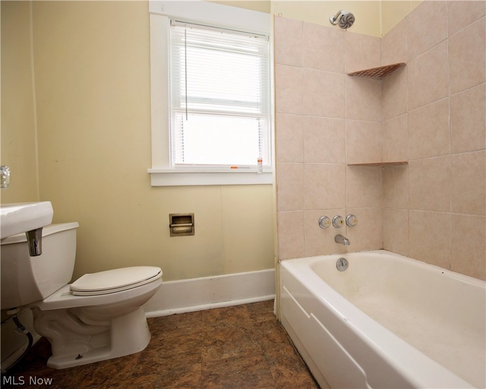 Bradley & Cobbs Madison Park Al - Residential Income