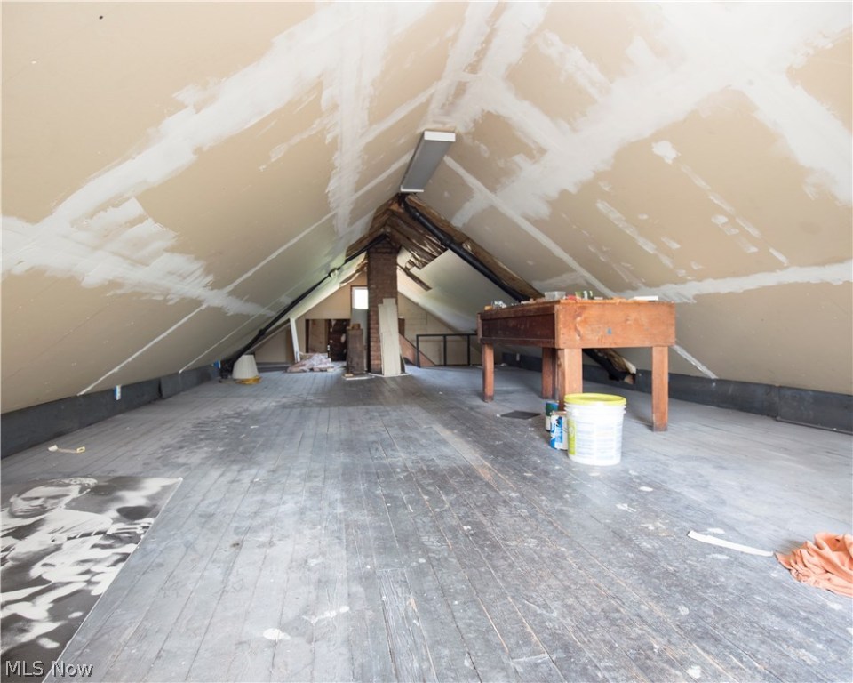 Bradley & Cobbs Madison Park Al - Residential Income