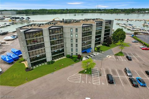 Tiny photo for 711 W Lakeshore Drive #203, Port Clinton, OH 43452 (MLS # 5222055)