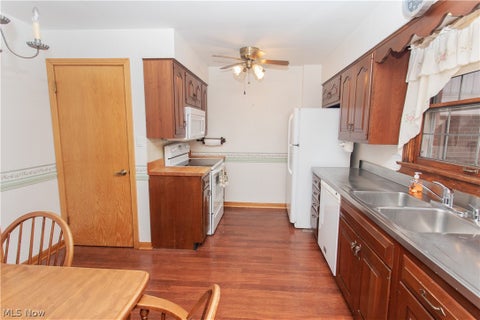 Tiny photo for 26 Viola Avenue, Hubbard, OH 44425 (MLS # 5255883)