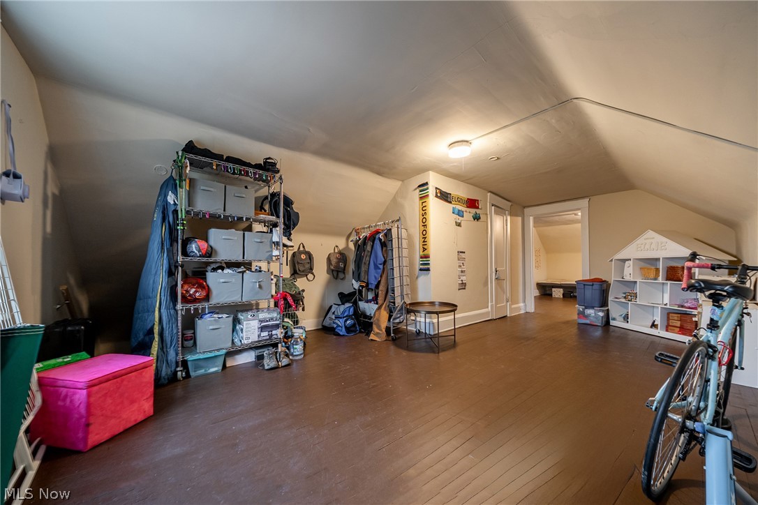 Coventry Mayfield Land Cos Su - Residential Income