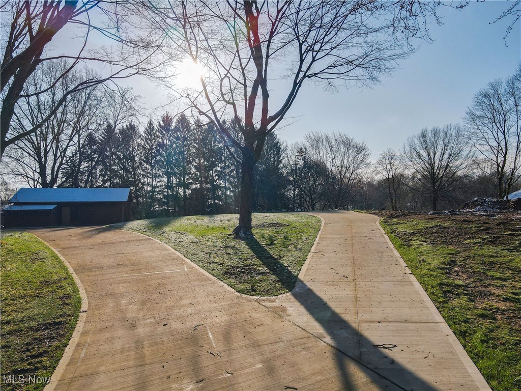 243 S Munroe Road, Tallmadge, Ohio image 2