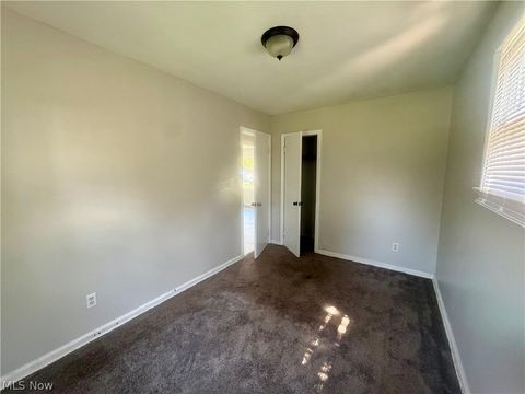 Tiny photo for 4816 E 173rd Street, Cleveland, OH 44128 (MLS # 5203289)