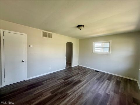 Tiny photo for 4816 E 173rd Street, Cleveland, OH 44128 (MLS # 5203289)