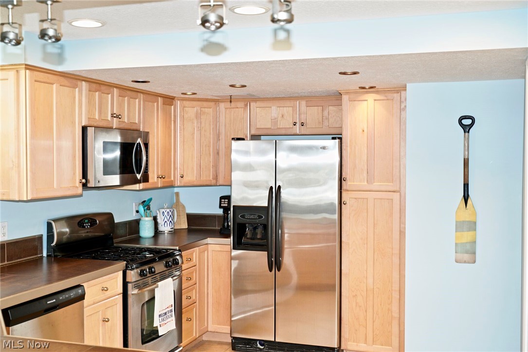 East Reservoir - Residential