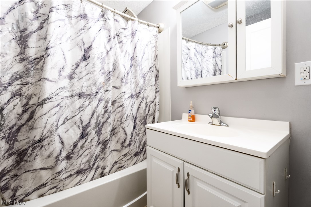 Arrowhead Bch - Residential