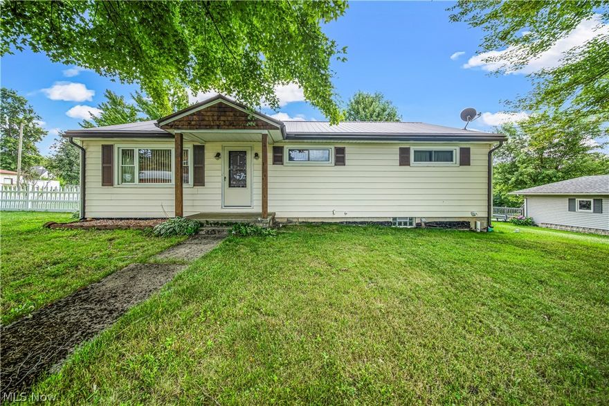 If you are looking for single-floor living, here is the home for you! The entry is perfectly positioned to allow you to enter the home, or head the your beautiful deck to relax. Once you are inside the home, you will discover an inviting living area, perfect for relaxing or entertaining. The open kitchen has plenty of storage, making meal preparation convenient while entertaining your guests. All three bedrooms are generous in size with ample closet space. One of the highlights of this home is the expansive back deck, an ideal spot for outdoor gatherings or simply unwinding after a long day. There is a one-year home warranty being offered for your comfort. Don’t miss the opportunity to make this your forever home!