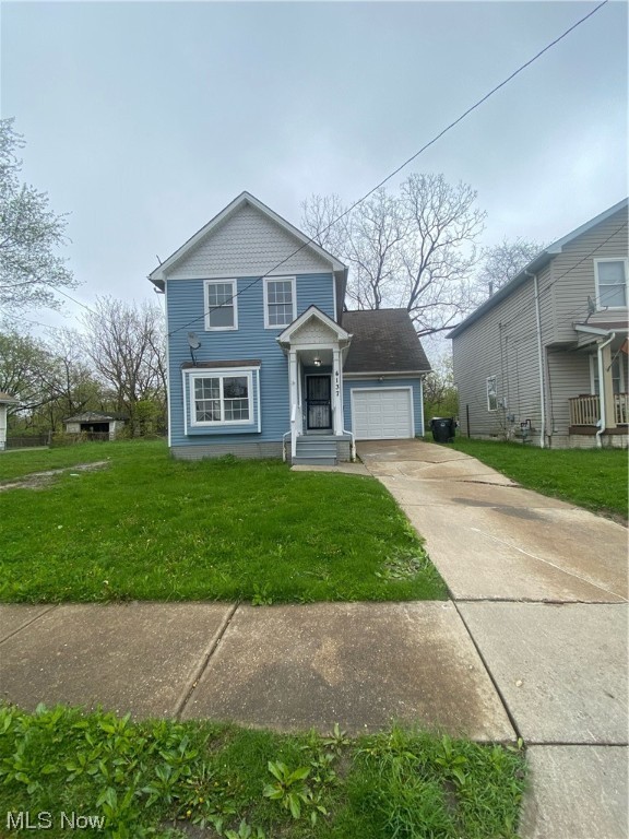 Come see this fully remodeled 4 bed 1.5 bath. New kitchen, new bath, new carpet, freshly painted, pinky windows and much much more.Rental requirements:Credit score of 600+. 500 - 600 is considered conditional.Less than 3 items in collections, excluding student loan and medical. Monthly income of 2.5 times the amount of the monthly rent.Thorough Eviction Check. $50 Non Refundable App Fee for all Adults who will be occupying the property.Applications can only be completed online.Typical Security Deposit equivalent to one months rent, pending results of background checks.Tenants must have the electric and gas transferred into their name and obtain renters insurance prior to receiving keys to the property. Tenants responsible for electric, gas,water and sewer.This property accepts housing choice vouchers.