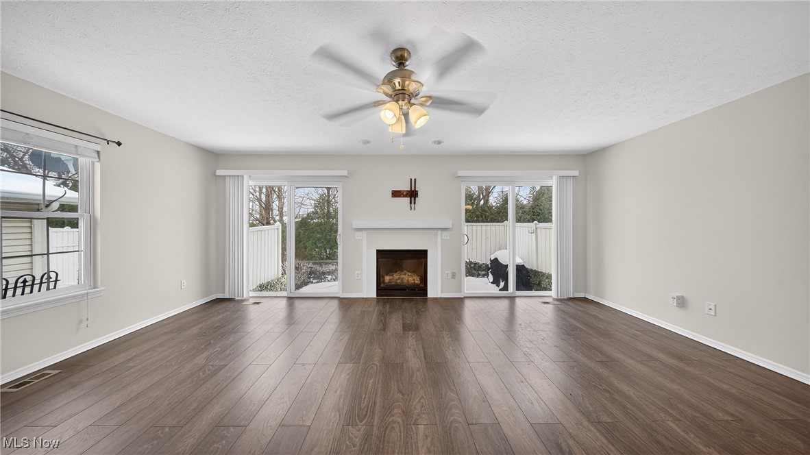 Forest View Xings Condo Ph 03 - Residential