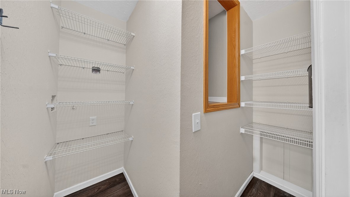 Forest View Xings Condo Ph 03 - Residential