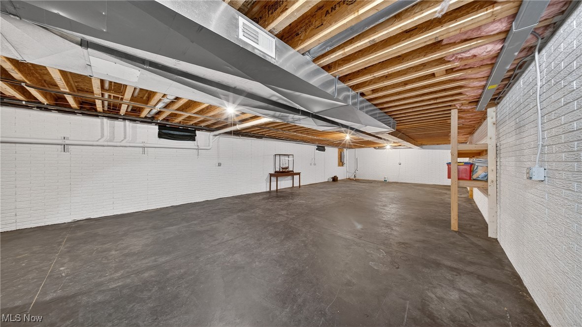 Forest View Xings Condo Ph 03 - Residential