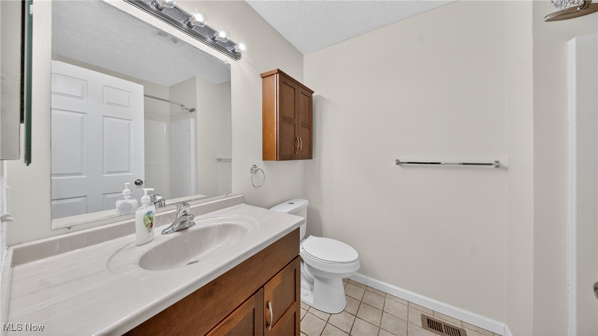 Forest View Xings Condo Ph 03 - Residential