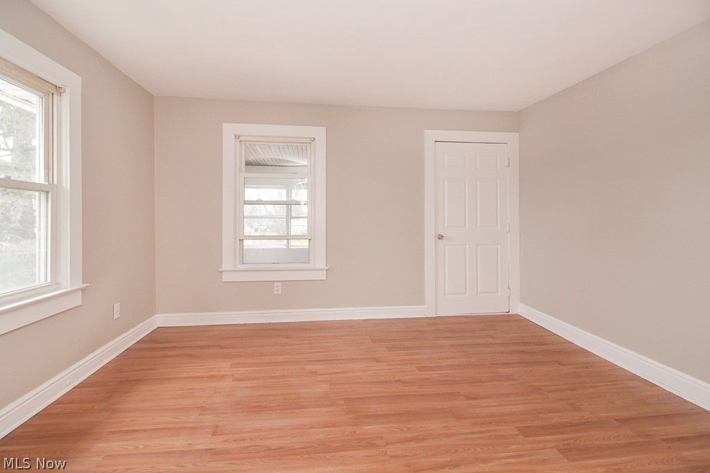 Photo of 19211 Shawnee Avenue #2/UP, Cleveland, OH 44119 (MLS # 5211125)