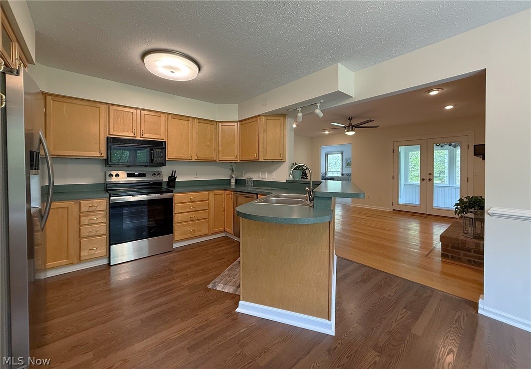 9109 Lake In The Woods Trail