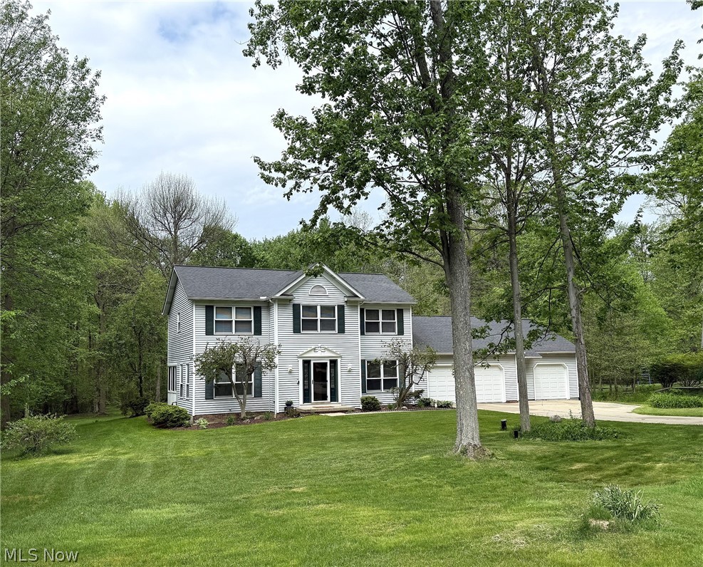 Lake In Woods - Residential