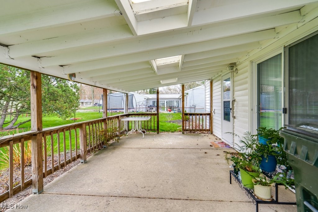 7437 W Point Drive, North Ridgeville, Ohio image 30