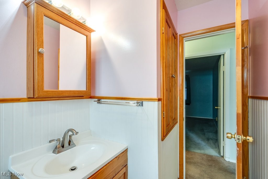 7437 W Point Drive, North Ridgeville, Ohio image 20