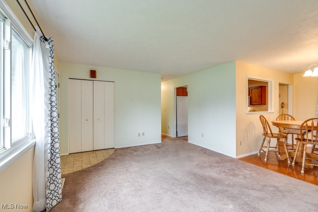 7437 W Point Drive, North Ridgeville, Ohio image 4