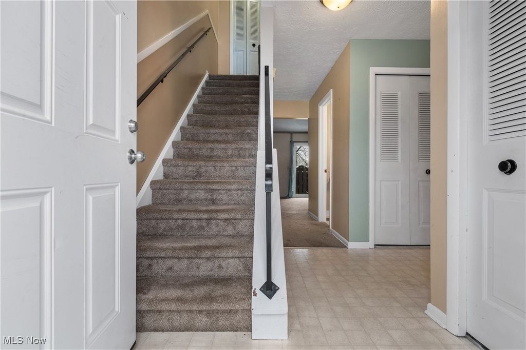 Photo of 270 Lincoln Street SW, Hartville, OH 44632 (MLS # 5175883)