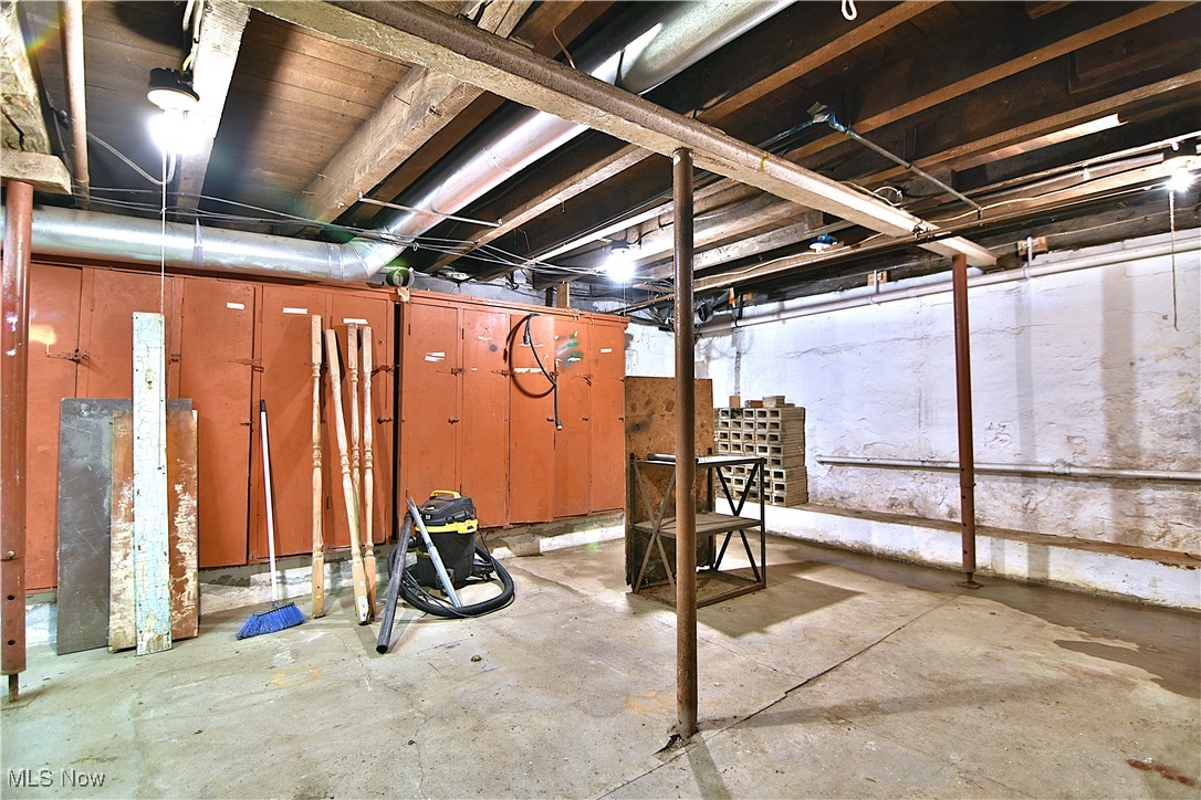 11680 Walnut Avenue, Alliance, Ohio image 36