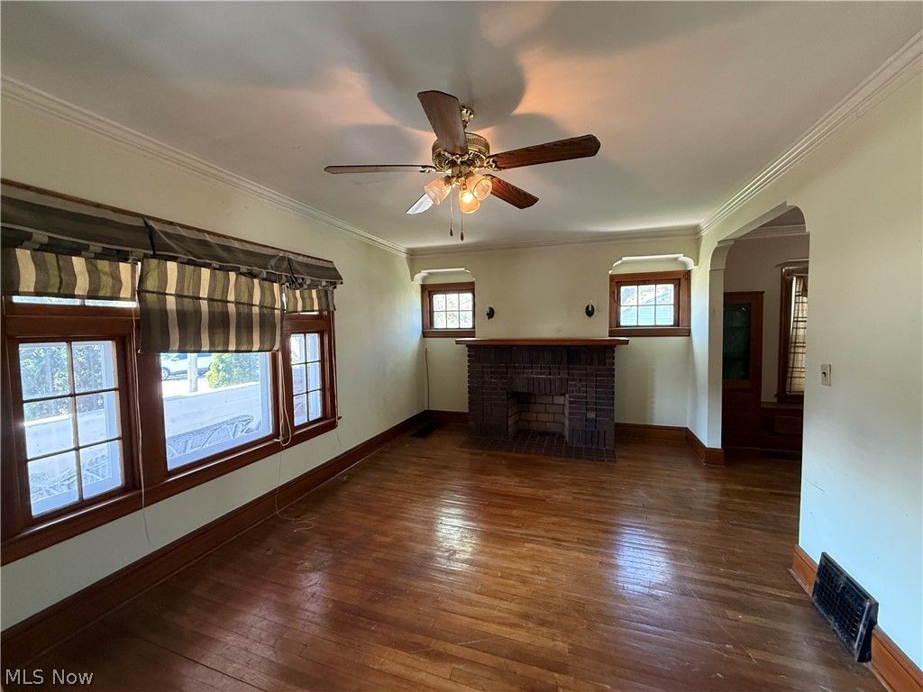 Photo of 18309 Edgerton Road, Cleveland, OH 44119 (MLS # 5202828)