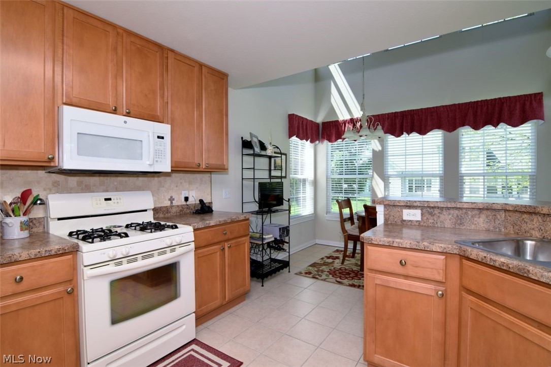 Legends/Aberdeen Condo Ph #xiv - Residential